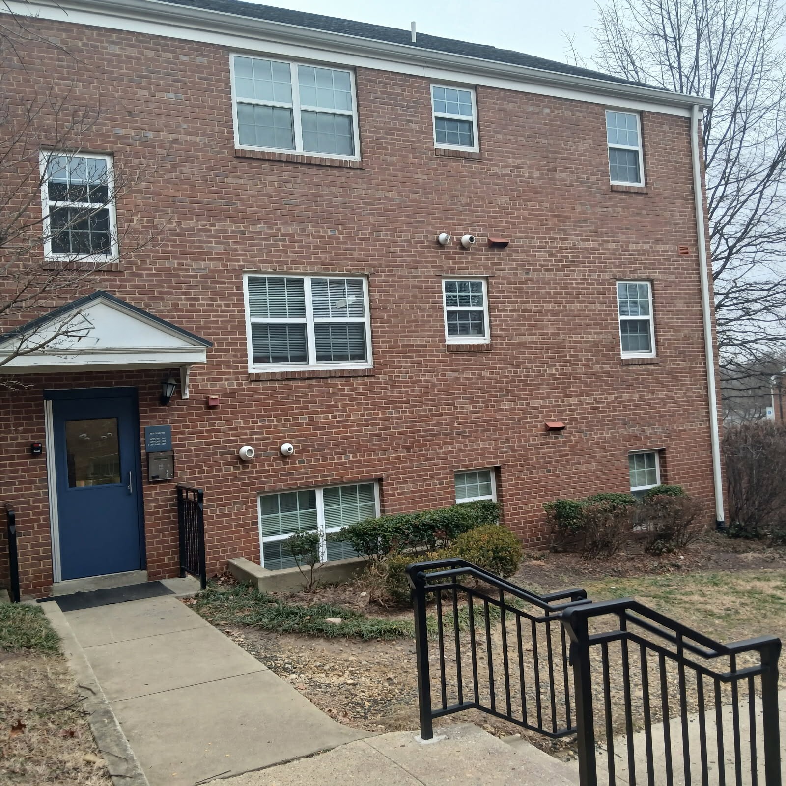 Buchanan Gardens Front